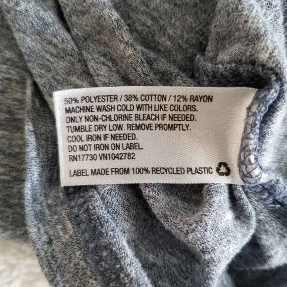 Mossimo Gray and Red Shirt - Picture 3 of 4